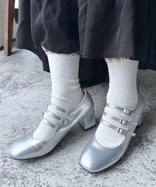 w closet(ダブルクローゼット)の「メリージェーンパンプス(パンプス・レディース・アイボリー/ブラック/レッド/シルバー系その他・MEDIUM/LARGE)」の13枚目の写真