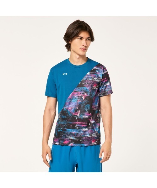 OAKLEY(オークリー)の「オークリー SLANT GRAPHIC TEE 8.0/ T-SHIRT Tシャツ/TRAINING/TENNIS スポーツ・トレーニング/OAKLEY(Tシャツ/カットソー・メンズ・ブルー系その他・S)」の2枚目の写真