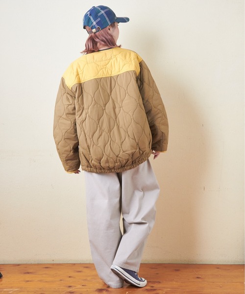CUBE SUGAR（キューブシュガー）の「ナイロンキルト配色切替ジャケット（ミリタリージャケット・レディース・ベージュ/マルチ/ブラック/カーキ・M）」の10枚目の写真