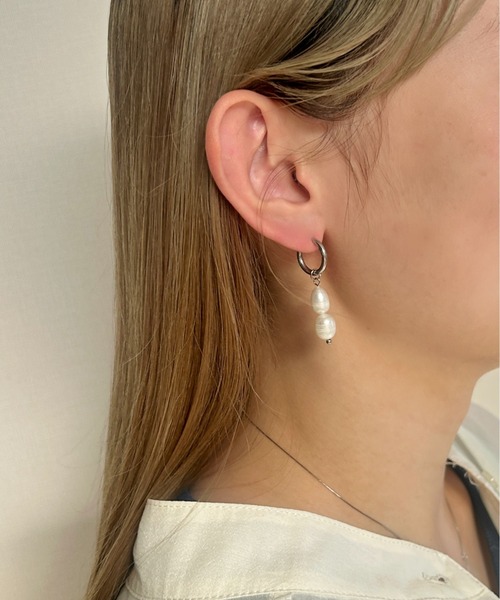ciite' surgical stainless(シーテサージカルステンレス)の「【 金属アレルギー対応 】 スリング ツウィンパールピアス サージカルステンレス (ピアス(両耳用)・レディース・シルバー/ゴールド・FREE)」の10枚目の写真