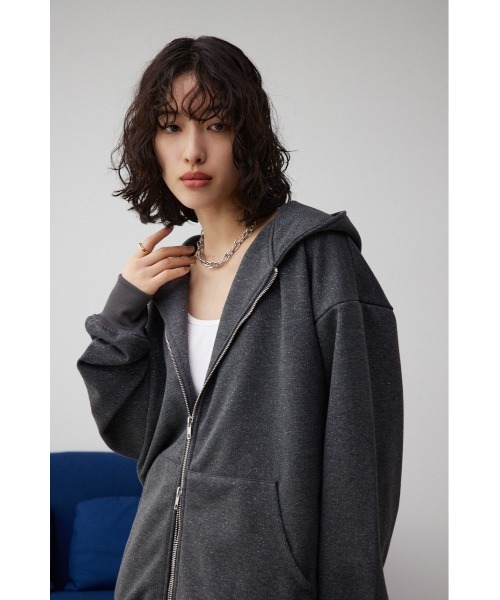 AZUL by moussy（アズールバイマウジー）の「ラメウラケビッグパーカー（パーカー・レディース・チャコールグレー/杢グレー・FREE）」の4枚目の写真
