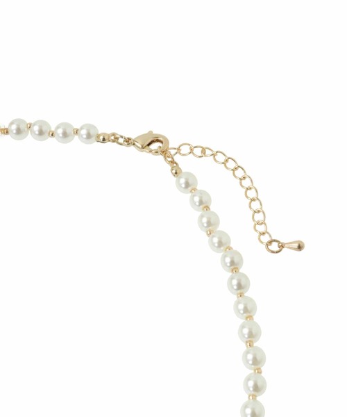 31 Sons de mode（トランテアン　ソン　ドゥ　モード）の「リボンパールネックレス（ネックレス・レディース・ゴールド/シルバー・フリー）」の4枚目の写真