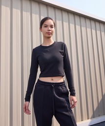 ナイキ スポーツウェア チル ニット ウィメンズ スリム ロングスリーブ クロップド トップ / Nike Sportswear Chill Knit Women's Slim Long-Sleeve Cropped Top  HF5323-010 Black