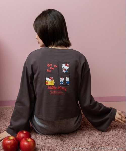 ad thie(アドティエ)の「【HELLO KITTY】 前後プリント ショート丈ロングTシャツ(Tシャツ/カットソー・レディース・オフホワイト/チャコール・FREE)」の5枚目の写真