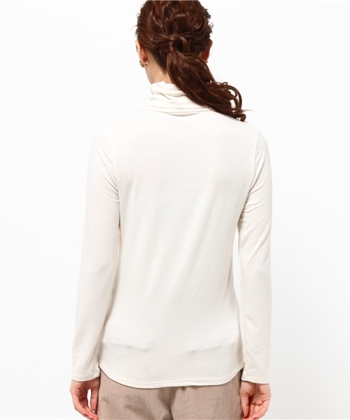 LE JUN（ルジュン）の「ベア天コラーゲン加工タートルネック（Tシャツ/カットソー・レディース・ブラック/ブラック系その他/グレー/オフホワイト・FREE）」の6枚目の写真