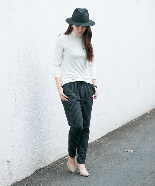 LE JUN（ルジュン）の「ベア天コラーゲン加工タートルネック（Tシャツ/カットソー・レディース・ブラック/ブラック系その他/グレー/オフホワイト・FREE）」の17枚目の写真