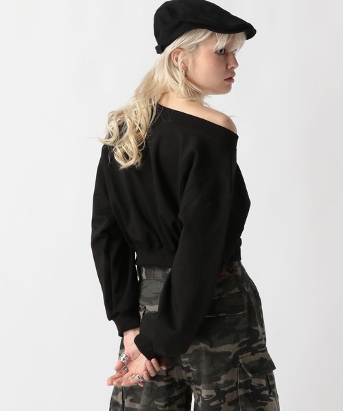 FOREVER 21（フォーエバー トゥエンティーワン）の「【2025SS】華奢見え♪オフショル裏毛プルオーバー（スウェット・レディース・グレー/ネイビー/ブラック・FREE）」の8枚目の写真