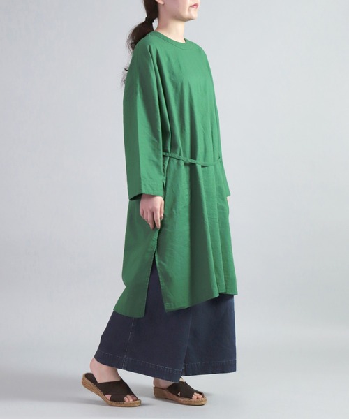 OMNIGOD（オムニゴッド）の「[OMNIGOD womens / オムニゴッド] 綿麻キャンバスクルーネックワンピース（ワンピース・レディース・ブルー/ピンク/グリーン・FREE）」の7枚目の写真