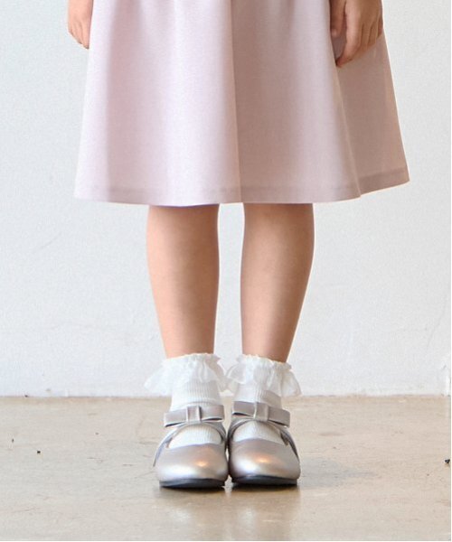 petit main（プティマイン）の「シースルーフリルソックス（ソックス/靴下・キッズ・オフホワイト/ブラック・L/M/S）」の3枚目の写真