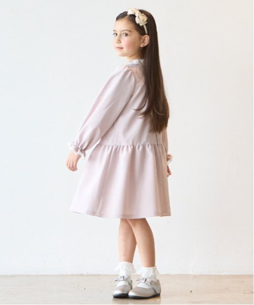 petit main（プティマイン）の「シースルーフリルソックス（ソックス/靴下・キッズ・オフホワイト/ブラック・L/M/S）」の4枚目の写真