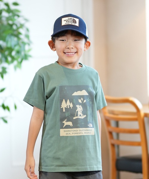 THE NORTH FACE（ザノースフェイス）の「THE NORTH FACE/ザ・ノース・フェイス S/S SHIRETOKO T キッズ Tシャツ NTJ32534ST（Tシャツ/カットソー・キッズ・ダークグリーン/ホワイト・130cm/140cm/150cm/160cm）」の2枚目の写真
