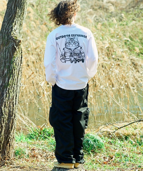 OUTDOOR EXCHANGE(アウトドアエクスチェンジ)の「【OUTDOOR EXCHANGE/アウトドアエクスチェンジ】アニマルバックプリントクルーネックロンT オーバーサイズ(Tシャツ/カットソー・メンズ・スミクロ/ホワイト・MEDIUM/LARGE)」の18枚目の写真