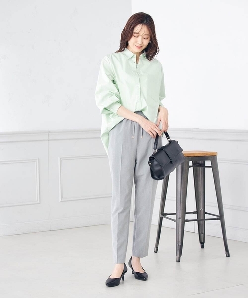 a.v.v（アーヴェヴェ）の「コットンベーシックシャツ（シャツ/ブラウス・レディース・ホワイト/ミント/ネイビー・38/36/40/42/34）」の15枚目の写真