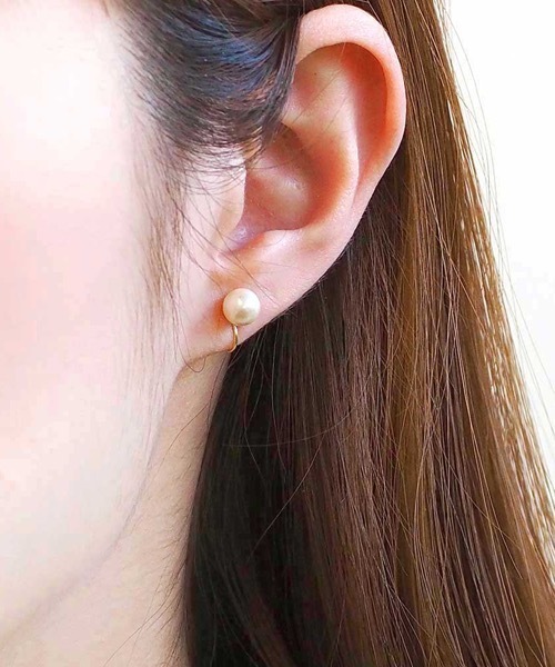 itam(アイタム)の「【itam】アイタム/ ステンレス 1粒パール ノンホールピアス S (パールサイズ 0.6CM)/ 金属アレルギー対応イヤリング(イヤリング・レディース・ゴールド・FREE)」の2枚目の写真