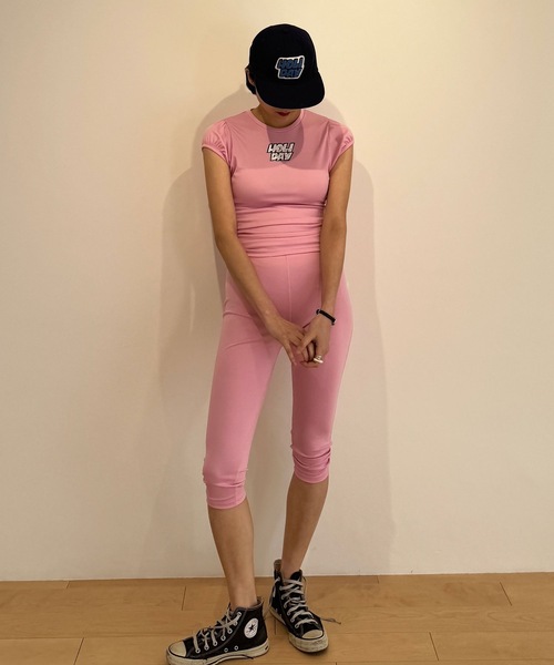 HOLIDAY(ホリデイ)の「HOLIDAY 6PANEL LOW CAP ホリデイシックスパネルローキャップ(キャップ・レディース・ブラック/バーガンディー/ネイビー・ONE SIZE)」の11枚目の写真