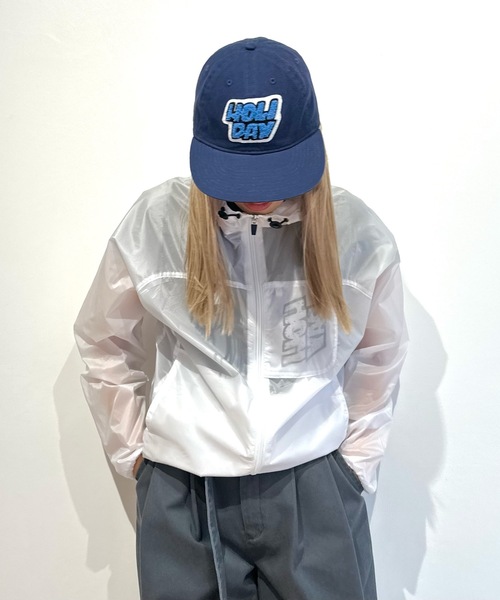 HOLIDAY(ホリデイ)の「HOLIDAY 6PANEL LOW CAP ホリデイシックスパネルローキャップ(キャップ・レディース・ブラック/バーガンディー/ネイビー・ONE SIZE)」の5枚目の写真