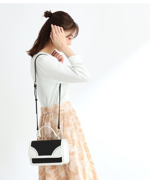Reflect（リフレクト）の「【ショルダー付き】バイカラーバッグ（ショルダーバッグ・レディース・アイボリー系4/ブラック系4・00）」の14枚目の写真