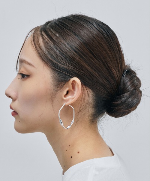 loni(ロニ)の「Nuance Stone Pierce(ピアス(両耳用)・レディース・ゴールド/シルバー/その他・FREE)」の10枚目の写真