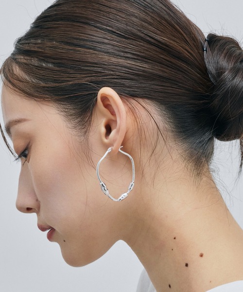 loni(ロニ)の「Nuance Stone Pierce(ピアス(両耳用)・レディース・ゴールド/シルバー/その他・FREE)」の11枚目の写真