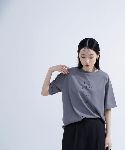 【 】◆CK ロゴプリントボクシーTシャツ◆送料無料◆ ロゴプリントのボクシーTシャツ – EVISU