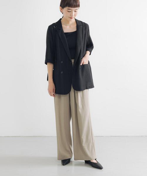 URBAN RESEARCH(アーバンリサーチ)の「『別注』 MILLIWM×URBANR Vカットスリングバッグパンプス(パンプス・レディース・ベージュ/ブラック・36/37/36.5/37.5)」の5枚目の写真