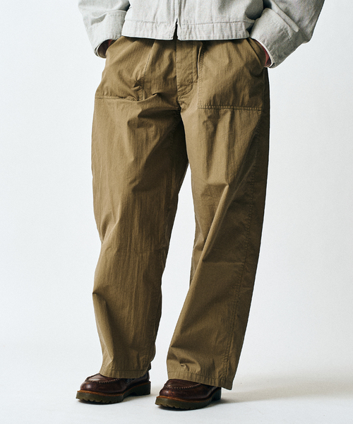 417 EDIFICE(フォーワンセブンエディフィス)の「GM M47 CURVE BAKER PANT / ベイカーパンツ(チノパンツ・メンズ・ホワイト/カーキ・SMALL/MEDIUM/LARGE)」の12枚目の写真