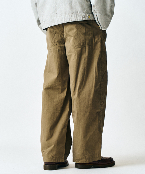 417 EDIFICE(フォーワンセブンエディフィス)の「GM M47 CURVE BAKER PANT / ベイカーパンツ(チノパンツ・メンズ・ホワイト/カーキ・SMALL/MEDIUM/LARGE)」の10枚目の写真