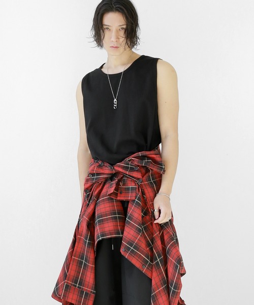 minsobi（ミンソビ）の「デイリー無地タンクトップ　ベーシック ワイド ノースリーブトップス（タンクトップ・メンズ・ブラック/チャコール/アイボリー・FREE）」の3枚目の写真