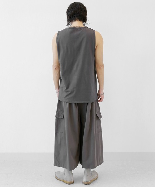 minsobi（ミンソビ）の「デイリー無地タンクトップ　ベーシック ワイド ノースリーブトップス（タンクトップ・メンズ・ブラック/チャコール/アイボリー・FREE）」の18枚目の写真