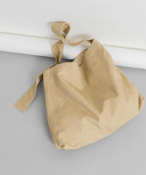 KBF(ケイビーエフ)の「キャンバスデザインBAG(ショルダーバッグ・レディース・グレー系その他/ベージュ・ONE)」の2枚目の写真