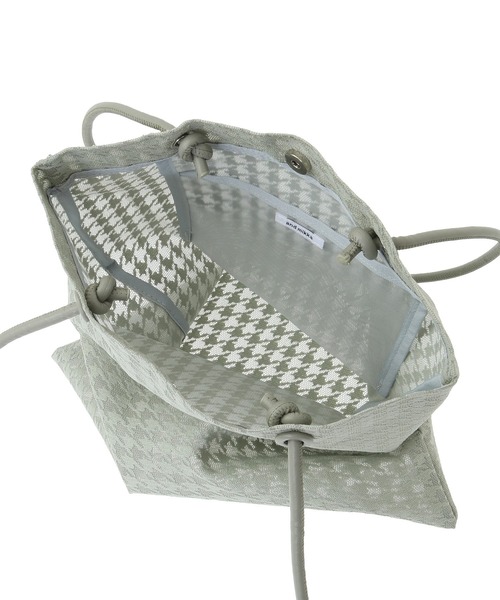 Green Parks(グリーンパークス)の「andmikka.メッシュA4トートバッグ(トートバッグ・レディース・アイボリー/ピンクベージュ/ミント/ネイビー・FREE)」の9枚目の写真