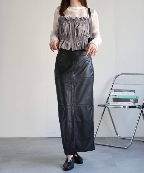 CREARE -LINO-（クレアーレリノ）の「〈レディース商品〉シャーリングビスチェ（チューブトップ・レディース・ベージュ/ホワイト/グレー/ブラック・FREE）」の7枚目の写真