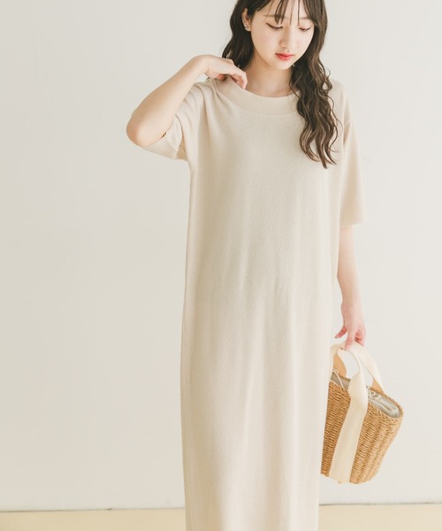 ITEMS URBANRESEARCH（アイテムズ アーバンリサーチ）の「セルフカットTシャツワンピース（ワンピース・レディース・ブラウン/グリーン/ホワイト系その他・FREE）」の4枚目の写真