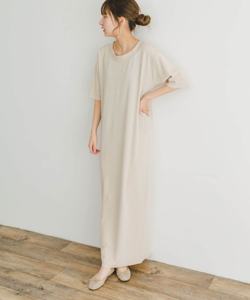 ITEMS URBANRESEARCH（アイテムズ アーバンリサーチ）の「セルフカットTシャツワンピース（ワンピース・レディース・ブラウン/グリーン/ホワイト系その他・FREE）」の9枚目の写真