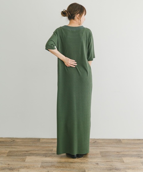 ITEMS URBANRESEARCH（アイテムズ アーバンリサーチ）の「セルフカットTシャツワンピース（ワンピース・レディース・ブラウン/グリーン/ホワイト系その他・FREE）」の14枚目の写真