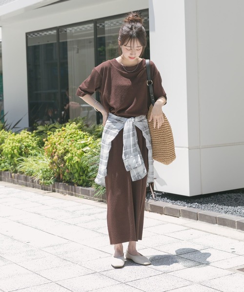 ITEMS URBANRESEARCH（アイテムズ アーバンリサーチ）の「セルフカットTシャツワンピース（ワンピース・レディース・ブラウン/グリーン/ホワイト系その他・FREE）」の18枚目の写真