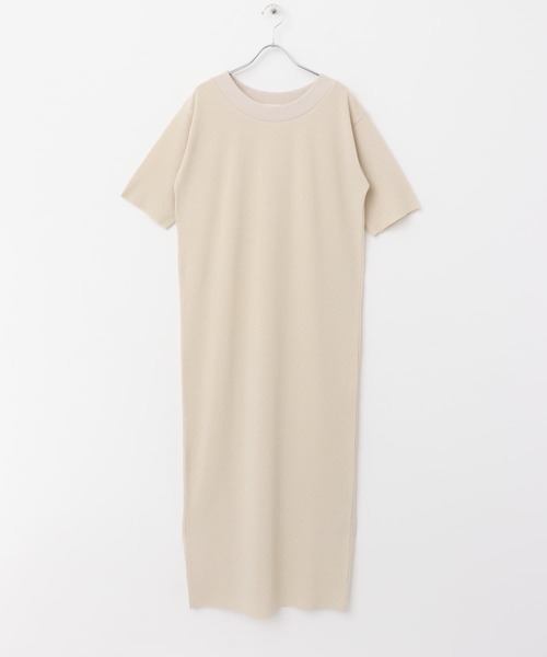 ITEMS URBANRESEARCH（アイテムズ アーバンリサーチ）の「セルフカットTシャツワンピース（ワンピース・レディース・ブラウン/グリーン/ホワイト系その他・FREE）」の20枚目の写真