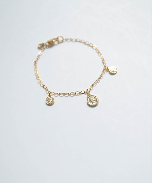 rapiecage（ラピエサージュ）の「トリプルタイニーコインブレスレット（ブレスレット・レディース・ゴールド・FREE）」の6枚目の写真