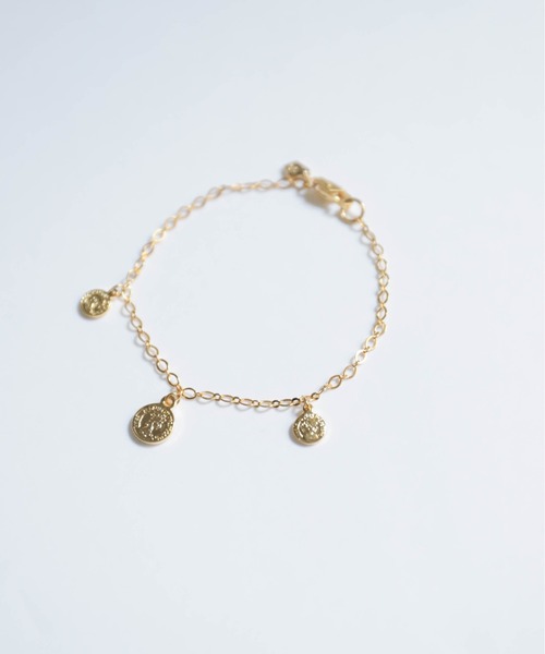 rapiecage（ラピエサージュ）の「トリプルタイニーコインブレスレット（ブレスレット・レディース・ゴールド・FREE）」の7枚目の写真