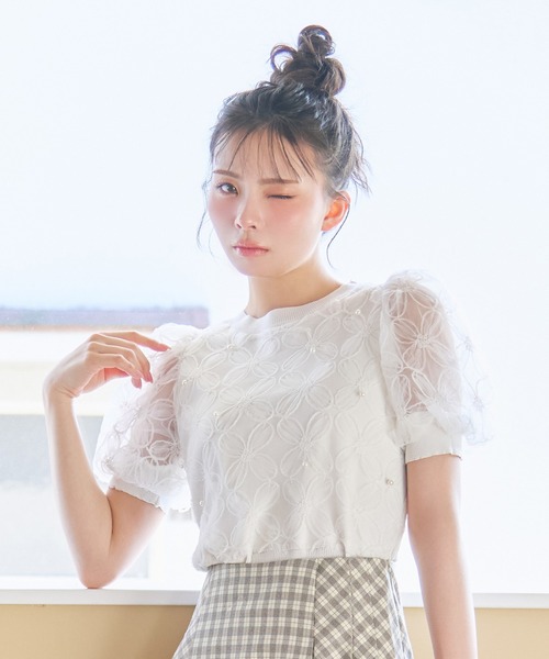 REDYAZEL（レディアゼル）の「フラワーチュールドッキングニットトップス（ニット/セーター・レディース・ブラック/オフホワイト/ピンク・FREE）」の4枚目の写真