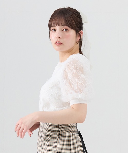 REDYAZEL（レディアゼル）の「フラワーチュールドッキングニットトップス（ニット/セーター・レディース・ブラック/オフホワイト/ピンク・FREE）」の7枚目の写真