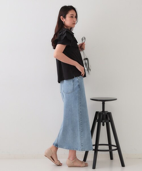 OPAQUE.CLIP（オペークドットクリップ）の「ショルダーフリルドッキングカットソー【UV/接触冷感/洗濯機洗い可】（Tシャツ/カットソー・レディース・ブラウン系/ブラック/ホワイト・42/36/38/40）」の10枚目の写真