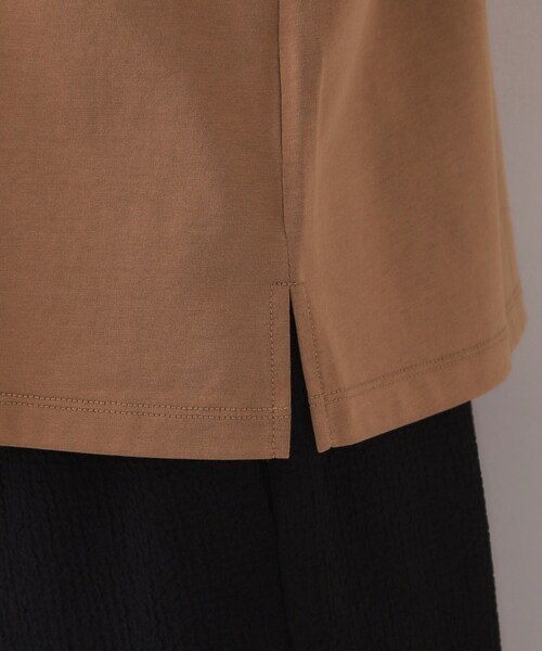 OPAQUE.CLIP（オペークドットクリップ）の「ショルダーフリルドッキングカットソー【UV/接触冷感/洗濯機洗い可】（Tシャツ/カットソー・レディース・ブラウン系/ブラック/ホワイト・42/36/38/40）」の22枚目の写真