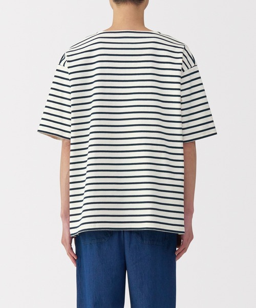 無印良品(ムジルシリョウヒン)の「紳士 洗いざらし太番手ボートネック五分袖Tシャツ(Tシャツ/カットソー・メンズ・カーキ系/ブラック系/ホワイト系/ネイビー系・L/M/S/XL)」の22枚目の写真