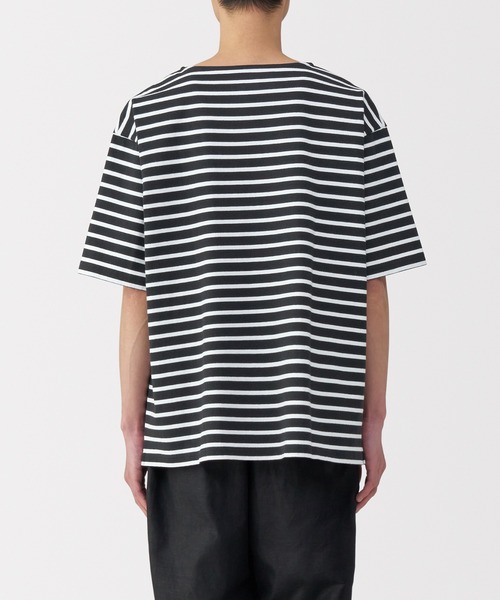 無印良品(ムジルシリョウヒン)の「紳士 洗いざらし太番手ボートネック五分袖Tシャツ(Tシャツ/カットソー・メンズ・カーキ系/ブラック系/ホワイト系/ネイビー系・L/M/S/XL)」の14枚目の写真