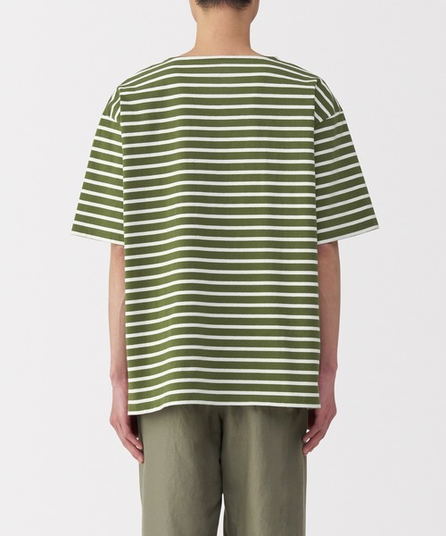 無印良品(ムジルシリョウヒン)の「紳士 洗いざらし太番手ボートネック五分袖Tシャツ(Tシャツ/カットソー・メンズ・カーキ系/ブラック系/ホワイト系/ネイビー系・L/M/S/XL)」の6枚目の写真