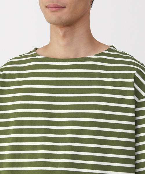 無印良品(ムジルシリョウヒン)の「紳士 洗いざらし太番手ボートネック五分袖Tシャツ(Tシャツ/カットソー・メンズ・カーキ系/ブラック系/ホワイト系/ネイビー系・L/M/S/XL)」の5枚目の写真