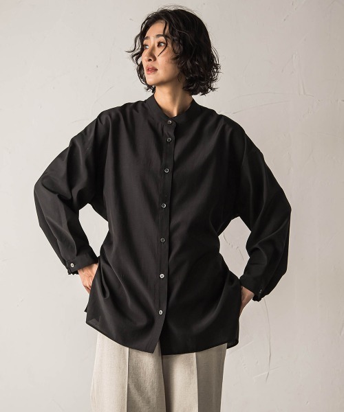 la.f…（ラエフ）の「【biyori】シアーシャツ≪洗濯機で洗える≫（シャツ/ブラウス・レディース・イエロー/キャメル/ホワイト/ブラック・9号）」の2枚目の写真