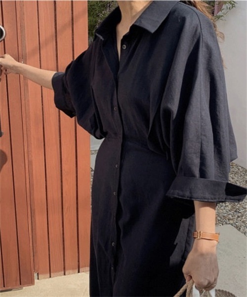 FREE STYLISTS(フリー スタイリスト)の「ウエスト切り替えタックロングシャツワンピース(シャツワンピース・レディース・ブラック/ベージュ・M/L)」の6枚目の写真