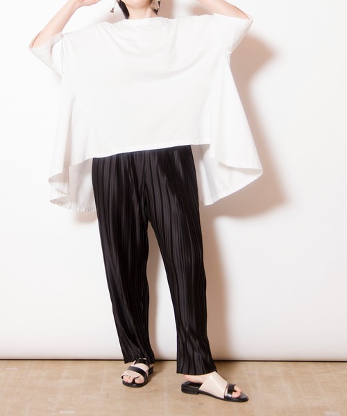 OSMOSIS（オズモーシス）の「バックフレアーTシャツ（Tシャツ/カットソー・レディース・ブラック/ホワイト/ブルー・ONE SIZE）」の17枚目の写真